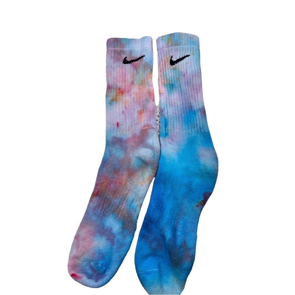 Nike Cotton Candy Ice Dyed Crew Socks - Picture 7 of 7